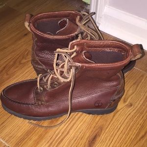 chestnut boots